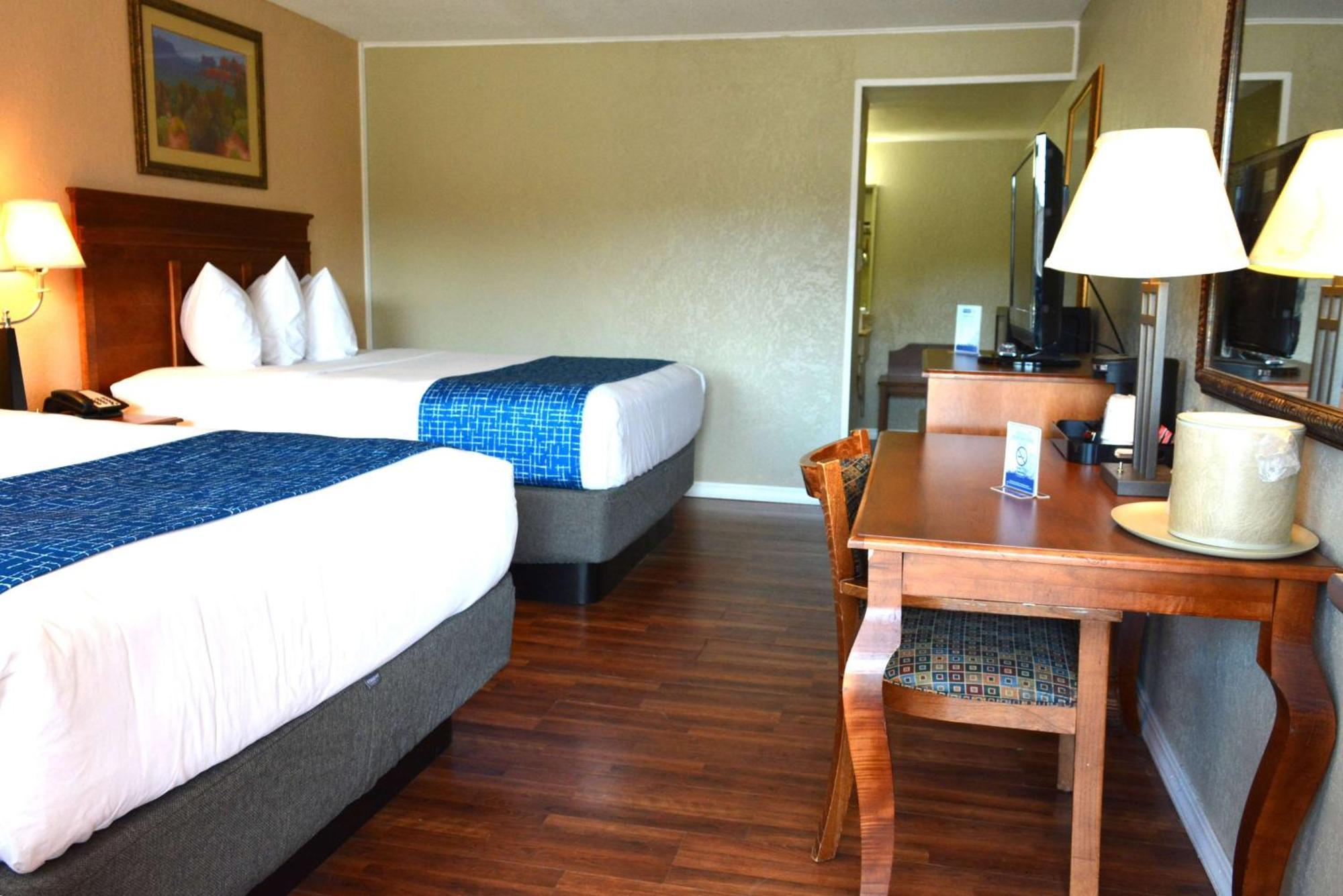 Travelodge By Wyndham Trinidad Exterior photo